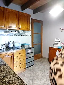 BecciDeluxe online show from December 15, 2025, 10:10 am