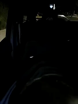 BecciDeluxe online show from October 17, 2025, 8:32 pm