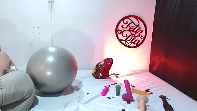 cleopatraa online show from February 15, 2025, 12:22 pm