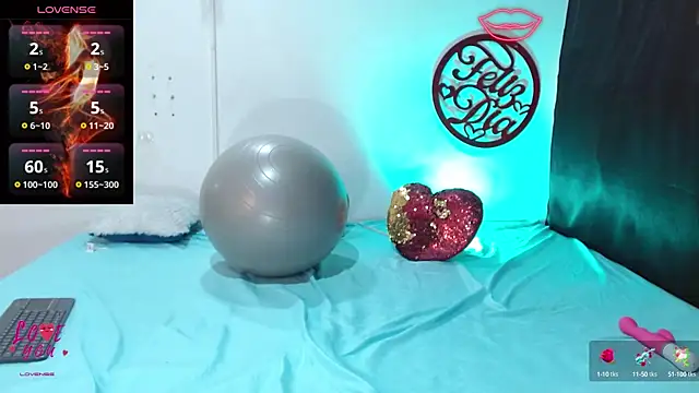 cleopatraa online show from February 19, 2025, 6:43 pm