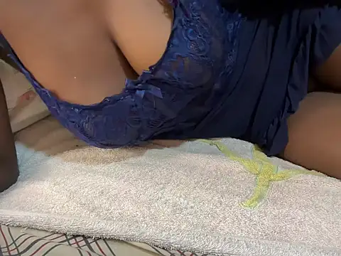 Snapshot of savage_coochie chatting on October 11, 2025, 11:22 am savage coochie online show from October 11, 2025, 11:22 am