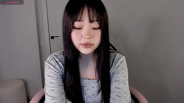 Snapshot of hee_young11 chatting on September 18, 2025, 1:25 pm hee young11 online show from September 18, 2025, 1:25 pm