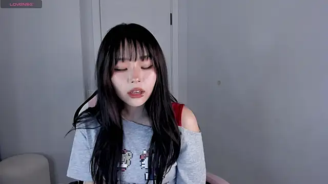 Snapshot of hee_young11 chatting on September 26, 2025, 9:54 pm hee young11 online show from September 26, 2025, 9:54 pm