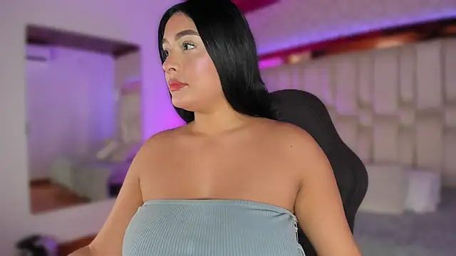 Kleverly Manson1 online show from September 9, 2025, 8:29 pm