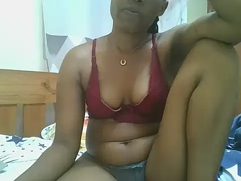 Sweetchoco5 online show from September 20, 2025, 4:23 pm