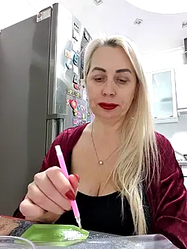 HotJanet online show from March 6, 2025, 4:07 pm