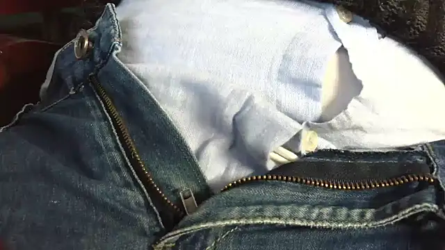 smoothandtiny online show from November 30, 2025, 9:43 am