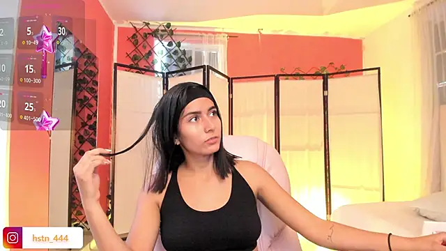 Snapshot of your_khloe chatting on September 23, 2025, 12:45 pm your khloe online show from September 23, 2025, 12:45 pm