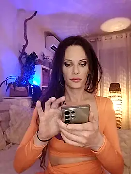 Luna Kitanna online show from January 11, 2025, 9:15 pm
