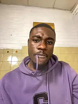 Pinepool21 online show from October 19, 2025, 9:06 pm