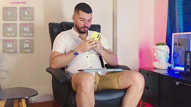 HenryBenso online show from September 19, 2025, 4:55 pm