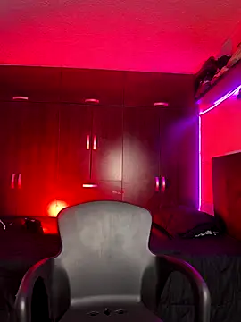 innsolemnia online show from October 18, 2025, 8:16 am