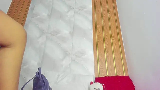 makena18 online show from September 28, 2025, 2:46 pm