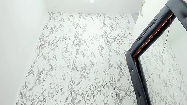 makena18 online show from October 21, 2025, 1:54 pm