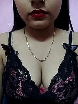 Snapshot of samaya-21 chatting on July 8, 2026, 7:03 pm samaya-21 online show from July 8, 2026, 7:03 pm