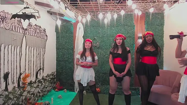 Snapshot of aidaadams chatting on October 31, 2025, 4:20 am aidaadams online show from October 31, 2025, 4:20 am