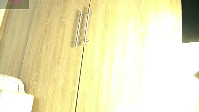 aidaadams online show from November 11, 2025, 12:00 pm