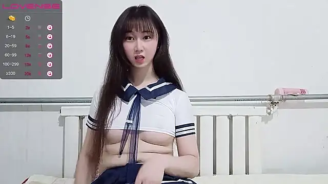 mimi-yangyang online show from December 31, 2024, 2:58 pm