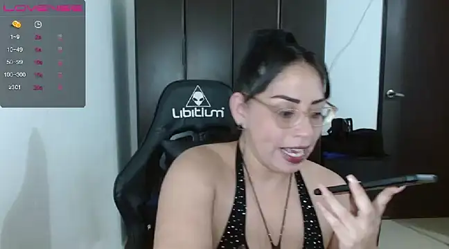 Snapshot of natashasmithe chatting on February 3, 2025, 1:09 am natashasmithe online show from February 3, 2025, 1:09 am