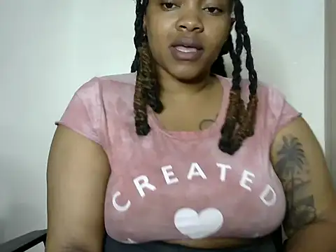 Snapshot of Brown_sexy chatting on January 28, 2025, 2:43 am Brown sexy online show from January 28, 2025, 2:43 am