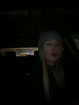 Snapshot of StasyWood chatting on February 5, 2025, 1:15 am StasyWood online show from February 5, 2025, 1:15 am