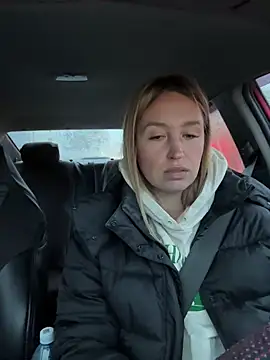 Snapshot of StasyWood chatting on October 3, 2025, 12:36 am StasyWood online show from October 3, 2025, 12:36 am