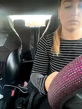 Snapshot of StasyWood chatting on October 18, 2025, 1:07 am StasyWood online show from October 18, 2025, 1:07 am