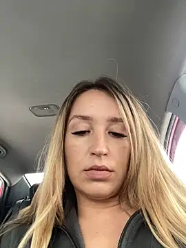 Snapshot of StasyWood chatting on February 13, 2025, 4:00 am StasyWood online show from February 13, 2025, 4:00 am