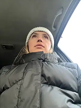 Snapshot of StasyWood chatting on October 22, 2025, 2:11 am StasyWood online show from October 22, 2025, 2:11 am