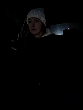 StasyWood online show from December 3, 2025, 1:50 am