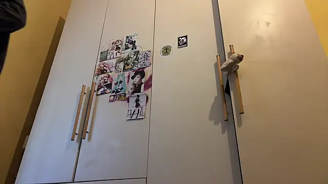 Monicbabe online show from September 29, 2025, 12:22 pm