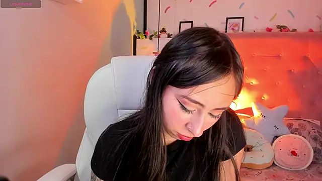  cloe martinez online show from February 1, 2025, 2:16 am