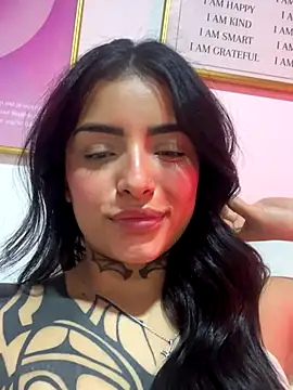 Snapshot of Hinataw33d01 chatting on October 26, 2025, 11:05 pm Hinataw33d01 online show from October 26, 2025, 11:05 pm