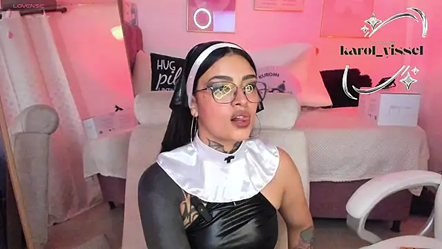 Snapshot of Hinataw33d01 chatting on October 31, 2025, 4:31 am Hinataw33d01 online show from October 31, 2025, 4:31 am