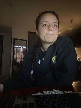 Scarletleon77 online show from March 26, 2026, 11:02 pm