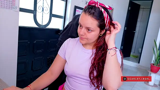 Snapshot of Scarletleon77 chatting on July 13, 2026, 3:11 pm Scarletleon77 online show from July 13, 2026, 3:11 pm