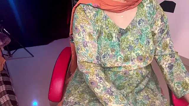 Snapshot of tigress_kashish chatting on February 28, 2025, 7:03 pm tigress kashish online show from February 28, 2025, 7:03 pm