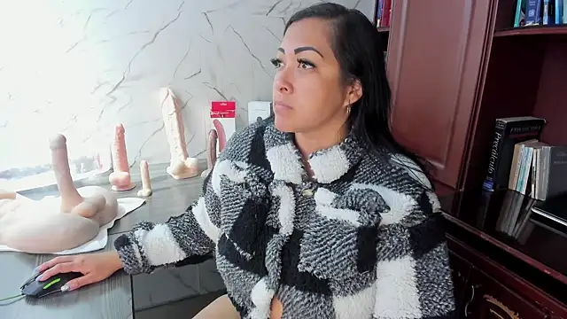 MelissaaCortes online show from February 26, 2025, 9:12 am