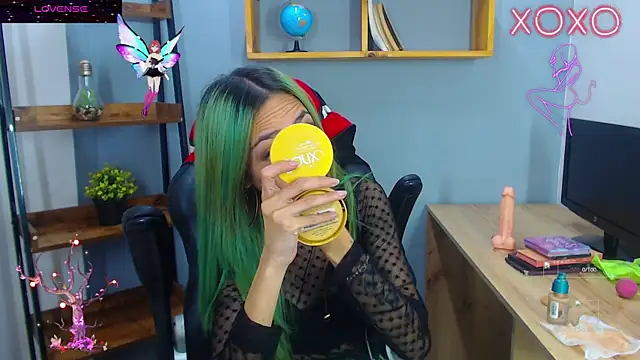 Erika Stevens online show from October 28, 2025, 12:00 am