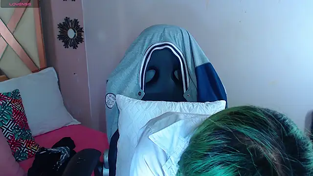 Erika Stevens online show from September 27, 2025, 12:39 am