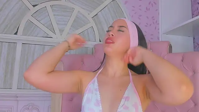 valentina cortes72 online show from October 23, 2025, 10:41 pm