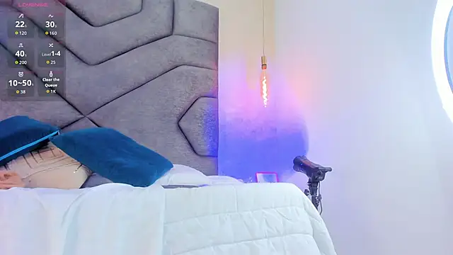 Liinda Saenz online show from November 27, 2025, 1:33 pm