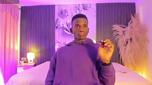 JacksonMuller  online show from April 16, 2026, 1:34 pm