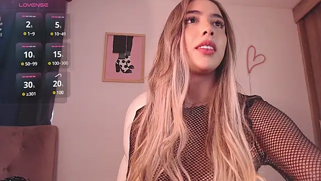 Snapshot of Marian_se chatting on March 7, 2025, 8:44 pm Marian se online show from March 7, 2025, 8:44 pm