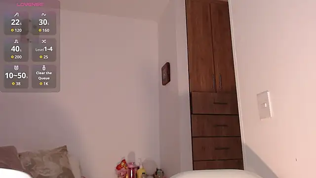 Snapshot of Marian_se chatting on October 8, 2025, 12:34 am Marian se online show from October 8, 2025, 12:34 am