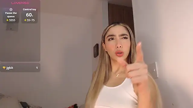 Snapshot of Marian_se chatting on November 3, 2025, 6:44 pm Marian se online show from November 3, 2025, 6:44 pm