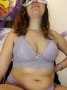 Snapshot of VitaIity chatting on October 17, 2025, 10:44 pm VitaIity online show from October 17, 2025, 10:44 pm