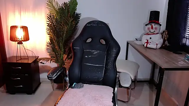 Alicelunaa online show from December 10, 2024, 12:49 pm