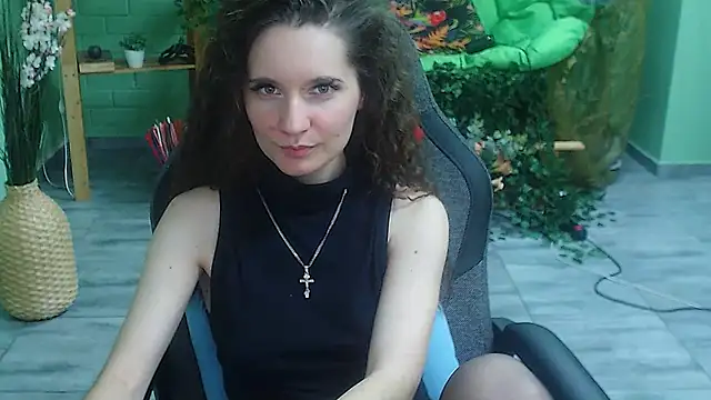 Miss Barbara  online show from February 18, 2025, 8:36 pm