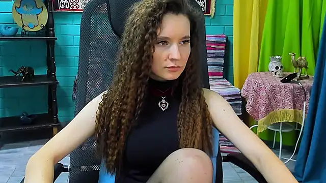 Miss Barbara  online show from March 3, 2025, 4:36 pm
